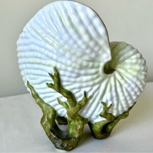 Antique Royal Worcester Porcelain Nautilus Ivory Shell Vase #23/100